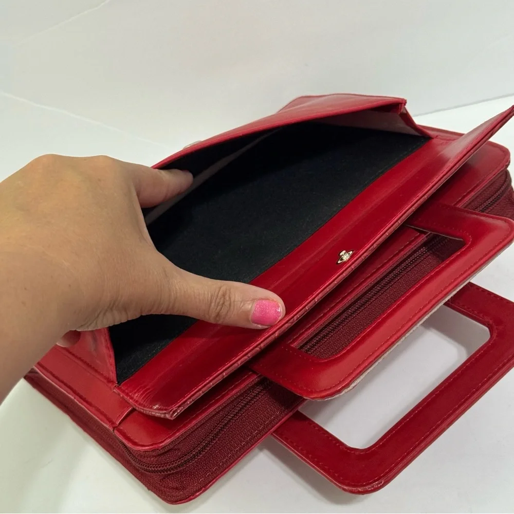 Franklin Covey Red 365 Binder with Textured Accent faux leather